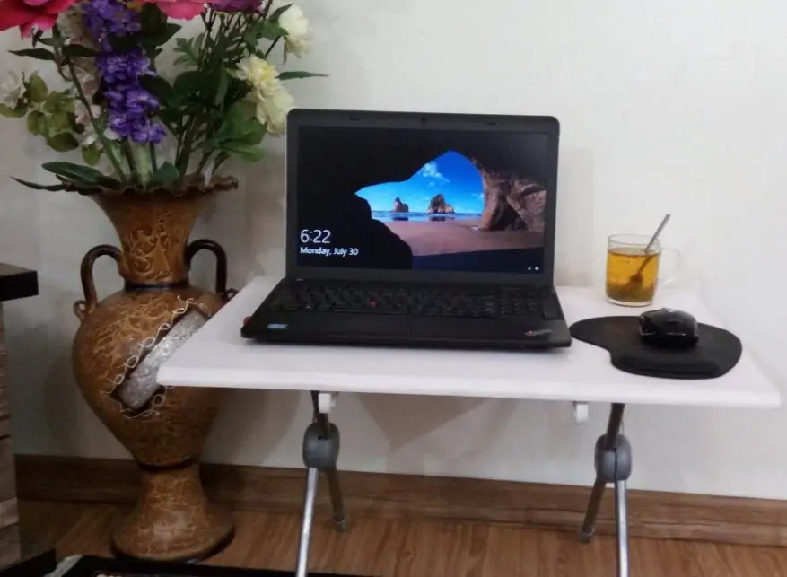 ساخت میز لپ تاپ تاشو و پرتابل با قابلیت تنظیم ارتفاع
