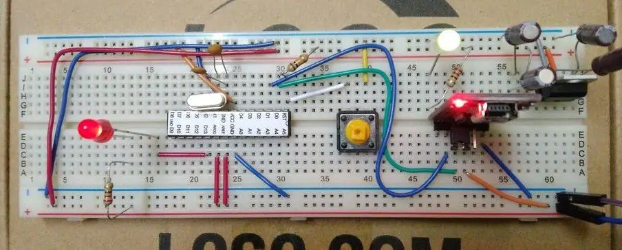 ساخت Arduino UNO ساده شده برای کاربری‌های توکار و کم‌هزینه